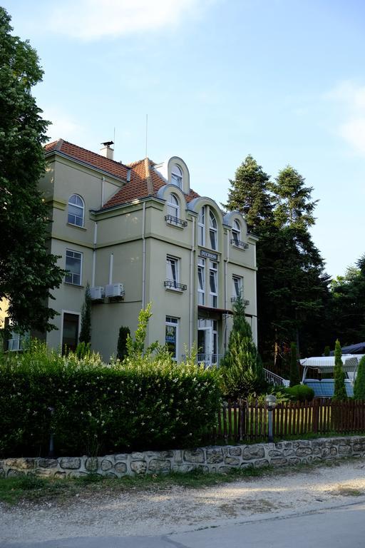 Hotel Duchess Varna Bagian luar foto